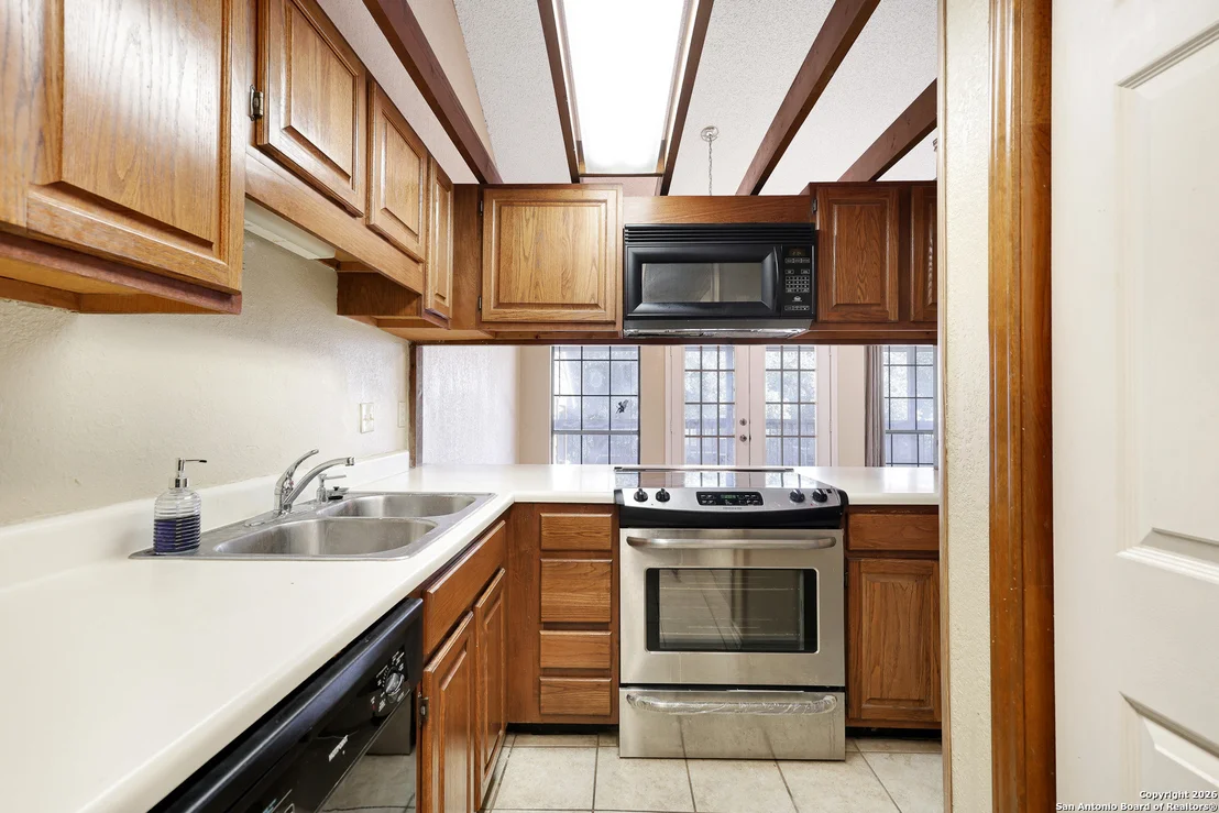 Photo of Unit 224 at 8633 Datapoint