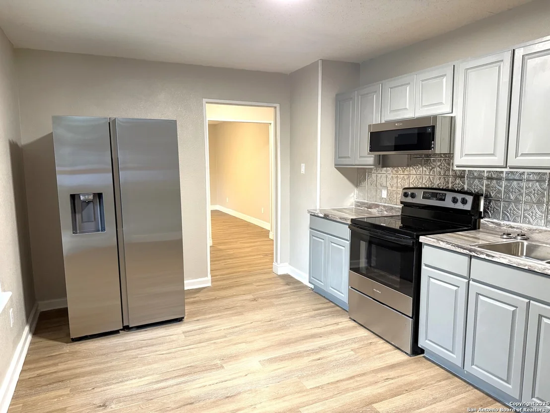 Photo of 1212 fairview