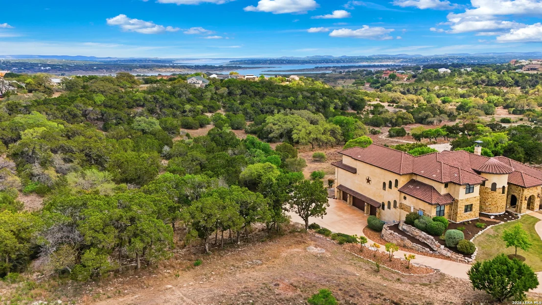 Photo of 1033 Bluewater