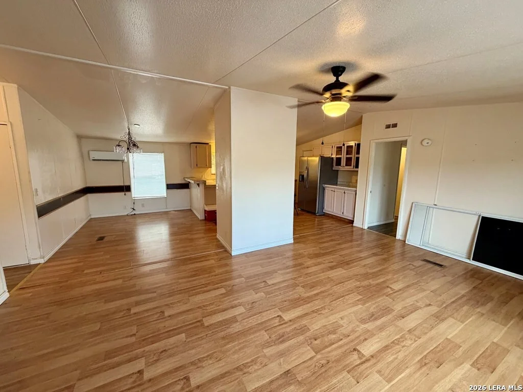 Photo of 3891 Cross Creek Dr