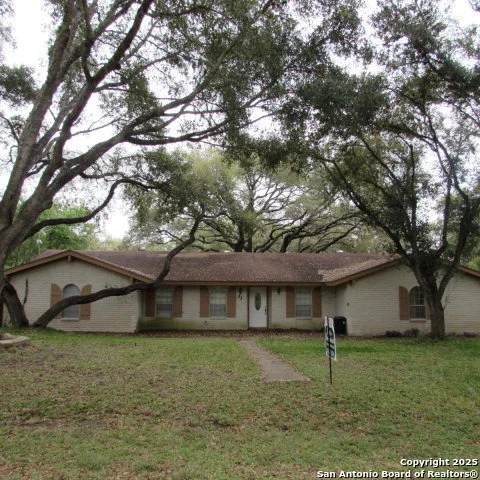 Photo of 33 Encino Loma
