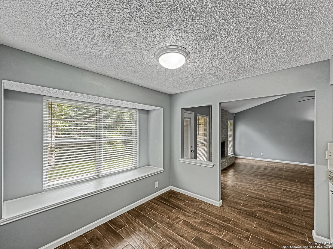 Photo of 15314 Mount Eagle