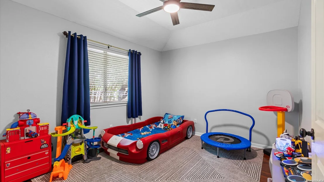 Photo of 1158 Bluff Forest