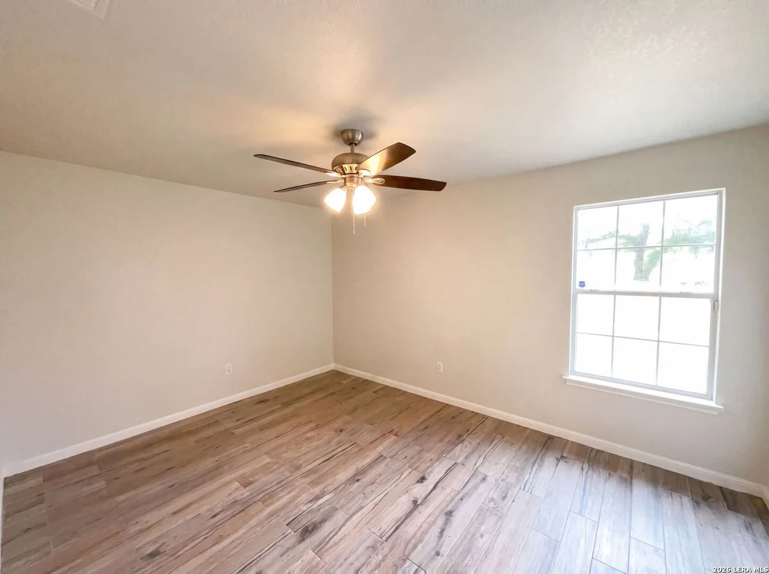 Photo of 130 LOG CABIN WAY