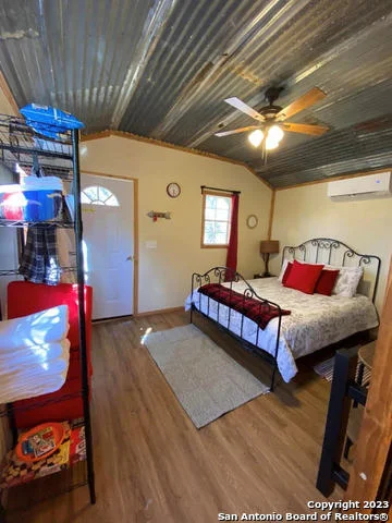 Photo of 1841 Oak Meadows