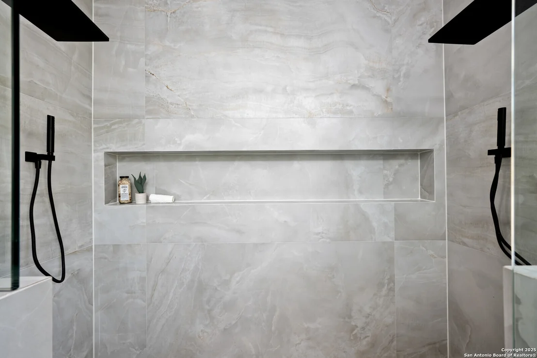 Photo of 9539 Lenox Hill