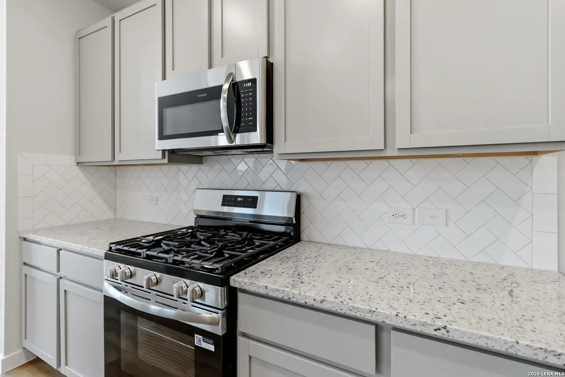 Photo of 5926 Willow Point Blvd