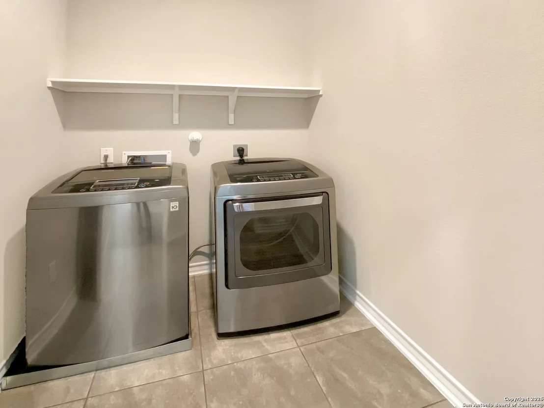 Photo of 3119 Ambar Cala