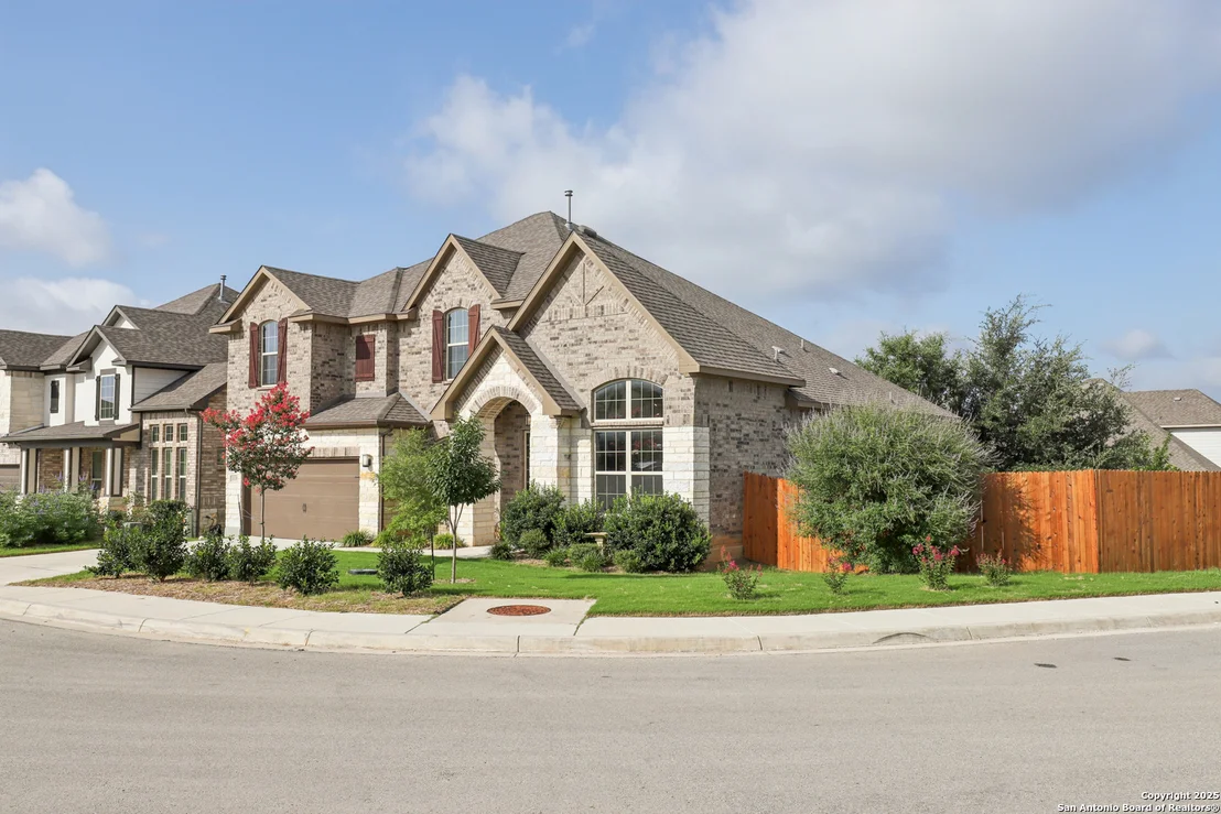 Photo of 333 Canon Hill