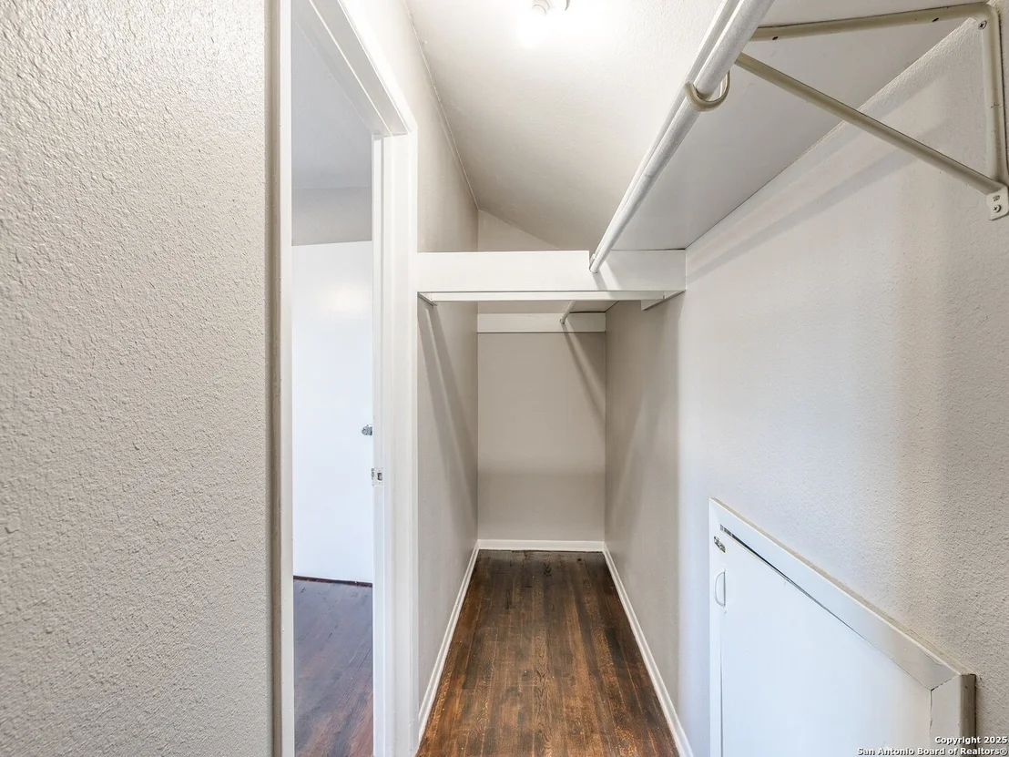 Photo of 302 REGENT