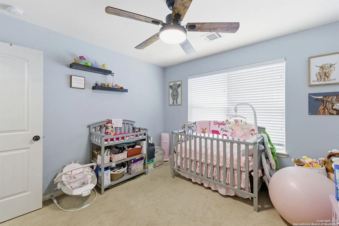 Photo of 2183 Hiline