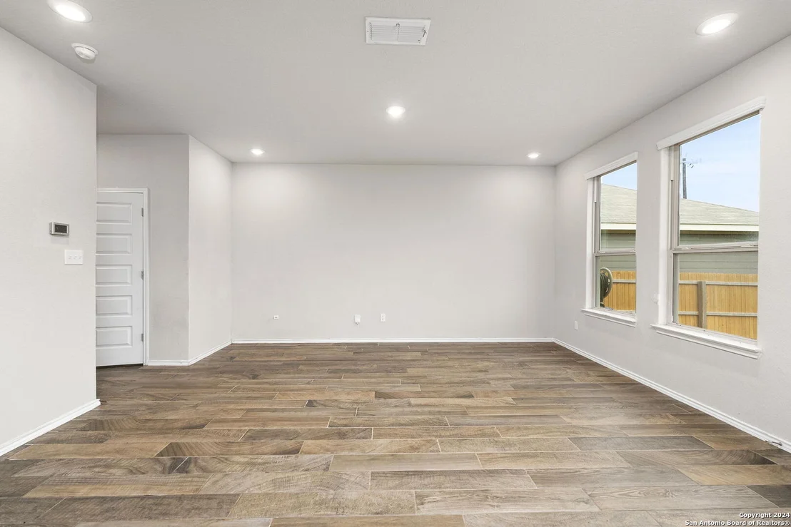 Photo of 7727 Abbey Place