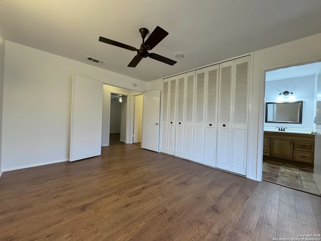 Photo of 8015 New World