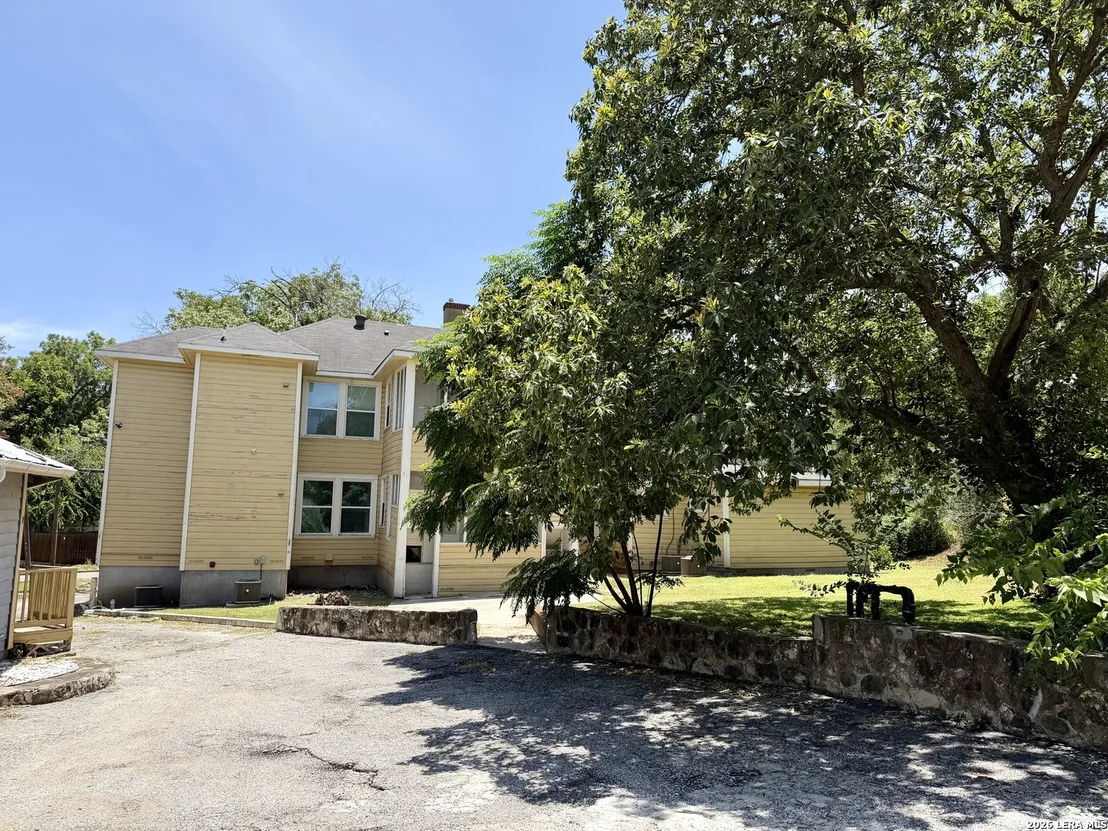 Photo of 107 Willim