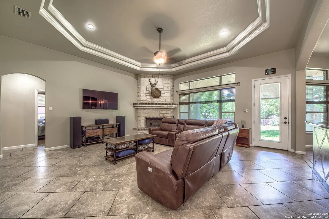 Photo of 141 Circle Six