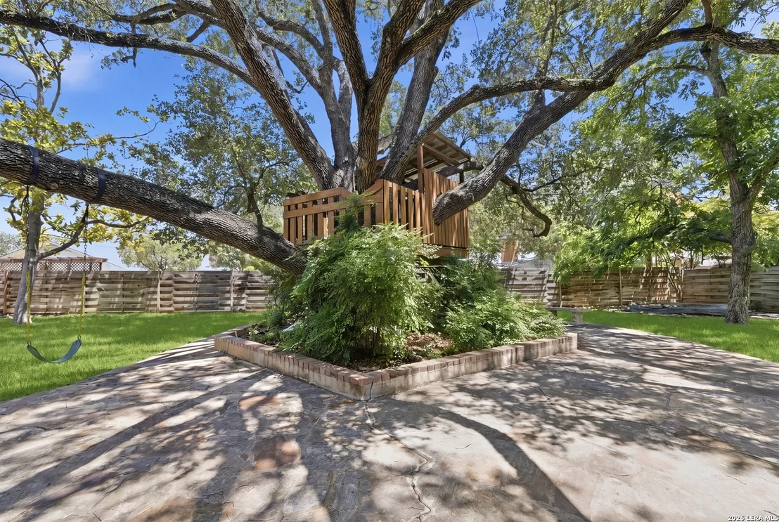 Photo of 105 Cobblestone