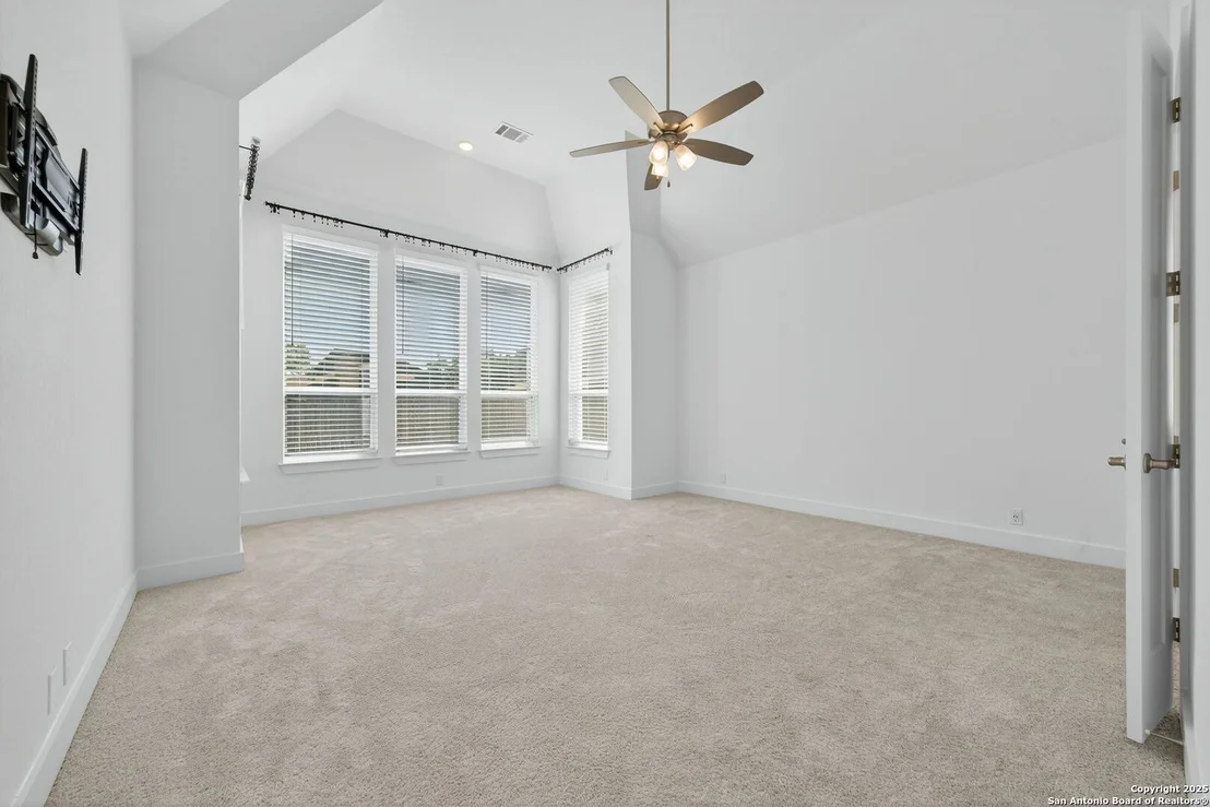Photo of 8608 Shady Gate