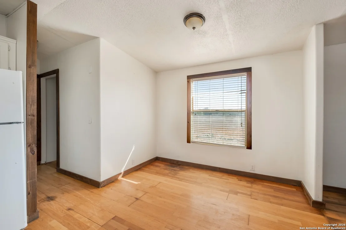 Photo of 985 County Road 307