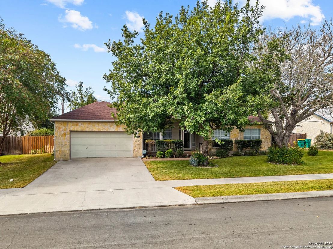Photo of 141 Oak Knoll