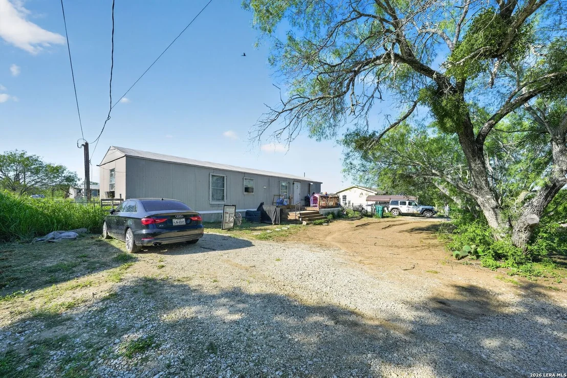 Photo of 408 HICKORY ST
