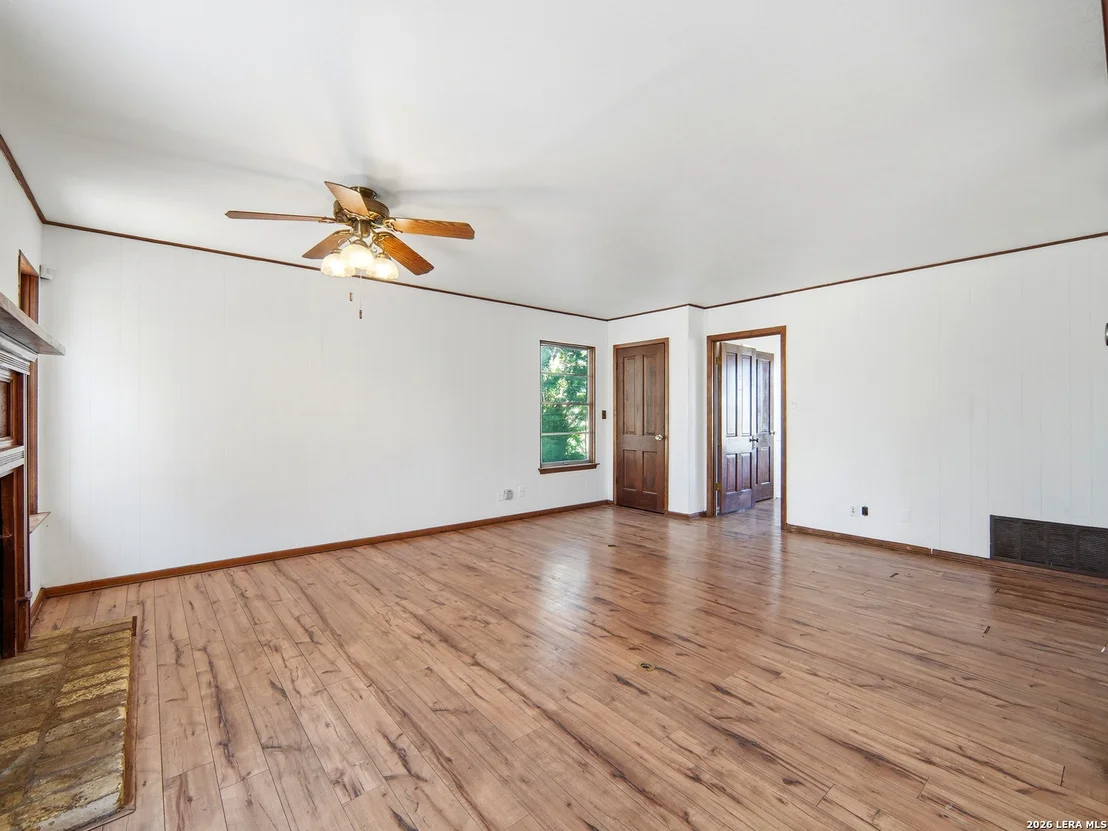 Photo of 300 Avenue M