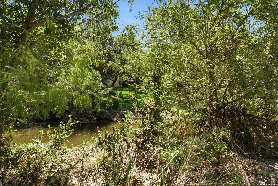 Photo of 109 CIBOLO CROSSING DR