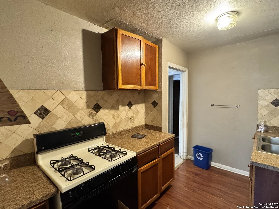 Photo of 3334 Cato