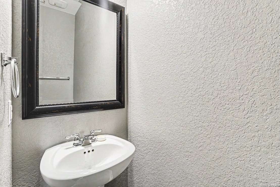 Photo of 4005 Legend Pond