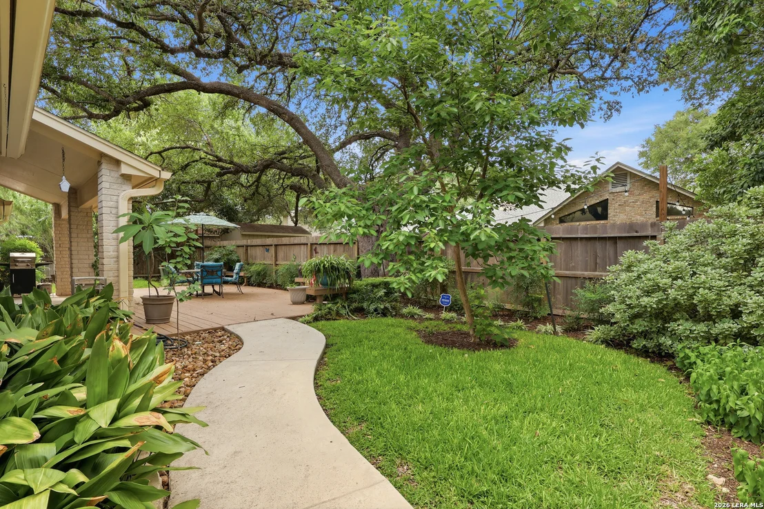 Photo of 2307 Oakline