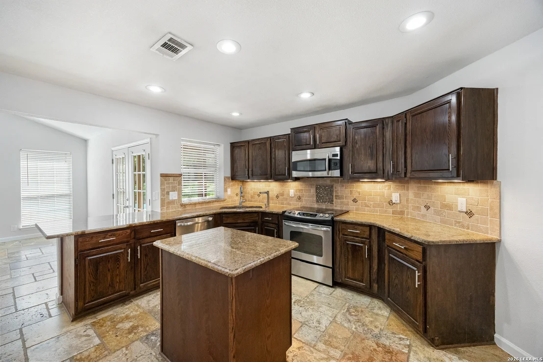 Photo of 25003 SUMMIT HOLW