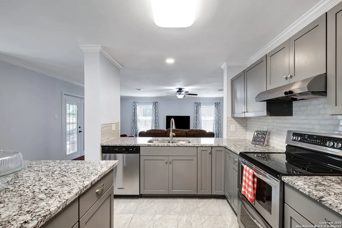 Photo of 9642 Elmstone