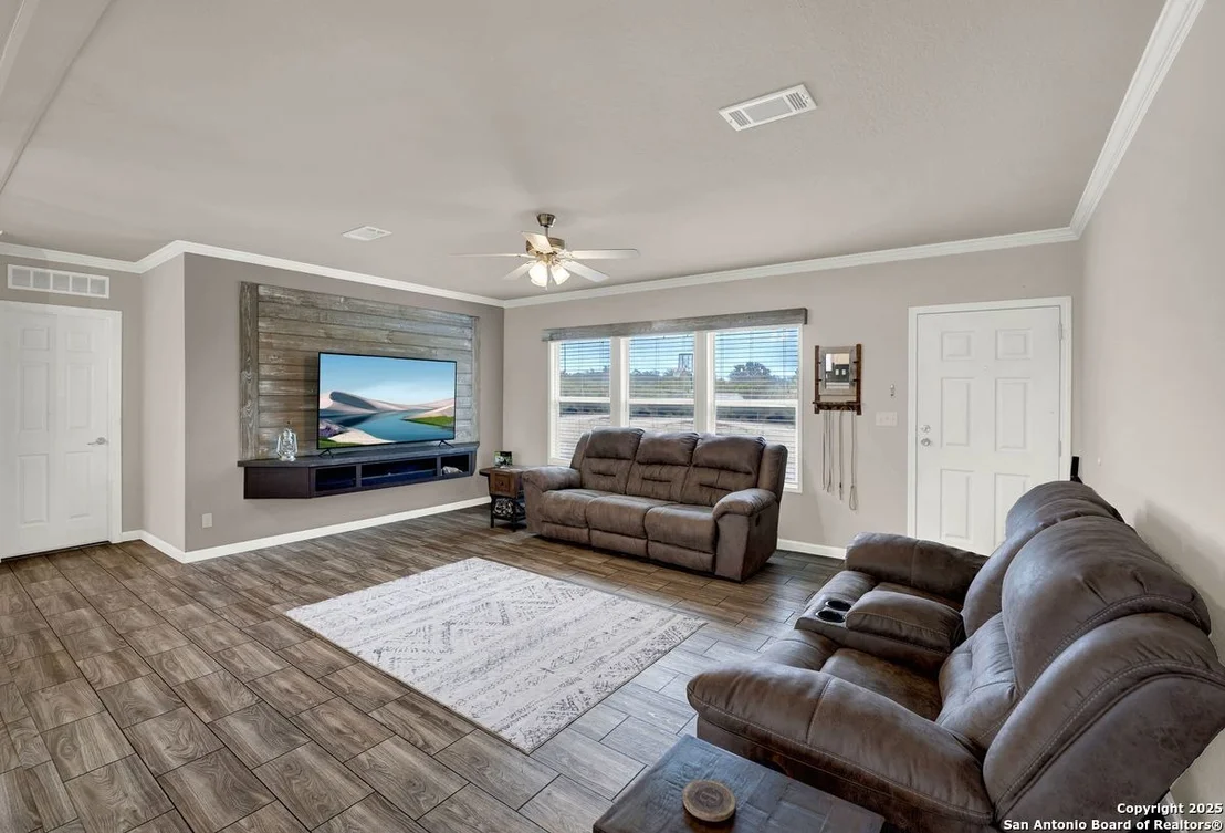 Photo of 1685 BROAD OAK DR