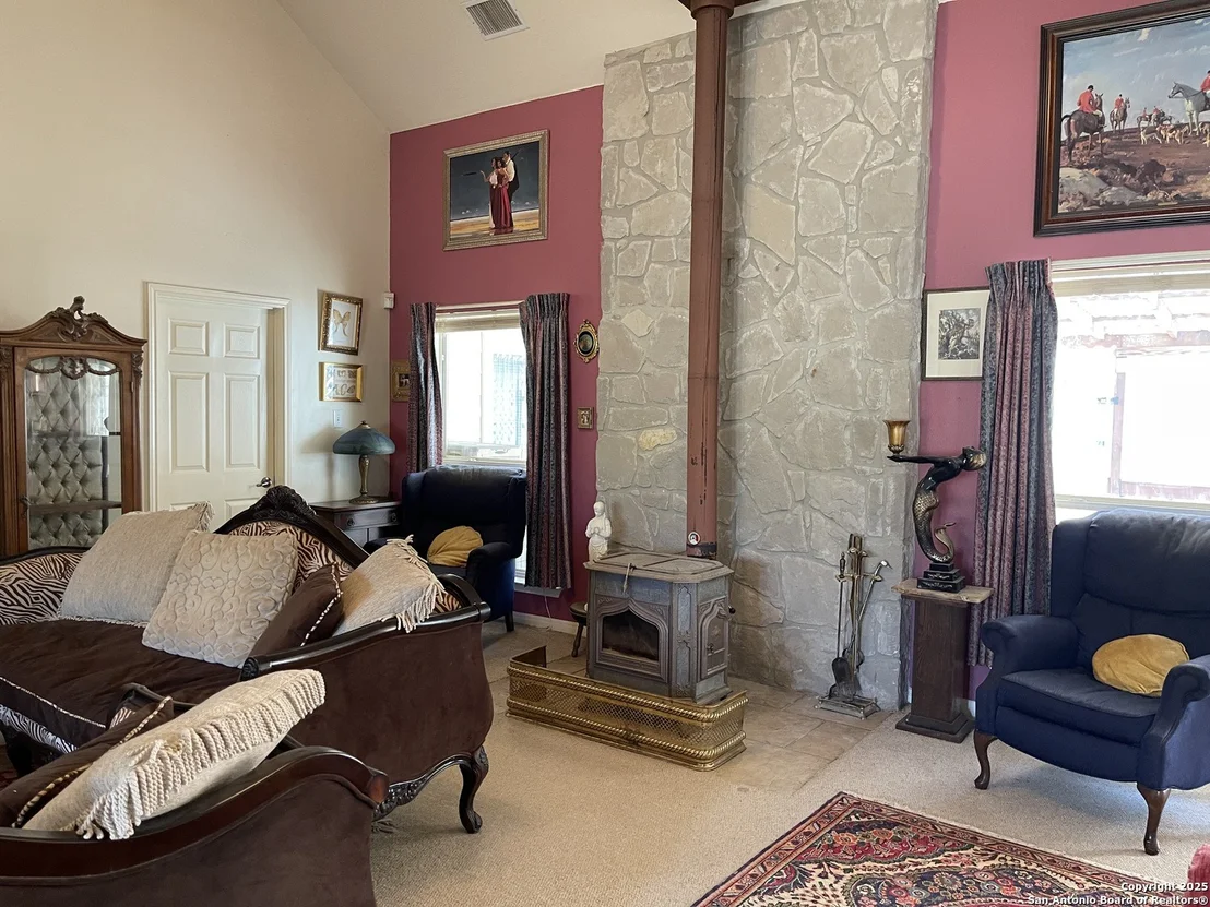 Photo of 460 Kimberly Drive