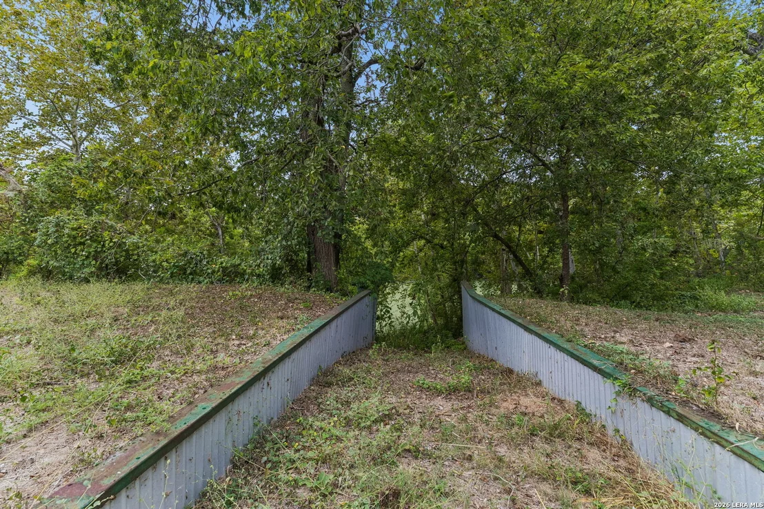 Photo of 8 RIVER OAK DR