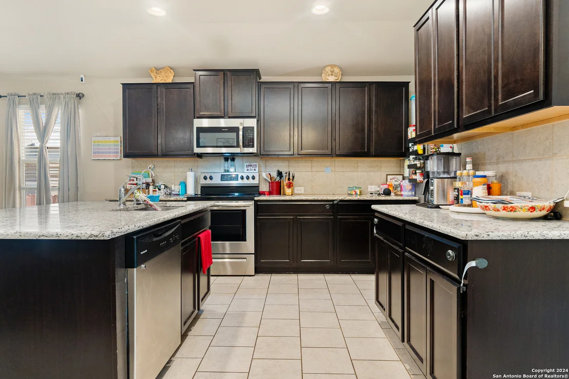 Photo of 7406 Equinox Corner