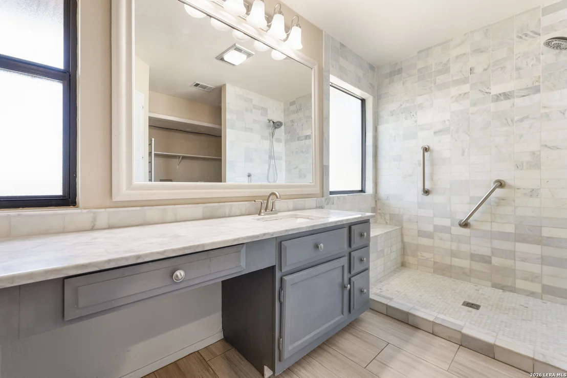 Photo of 26938 Karsch