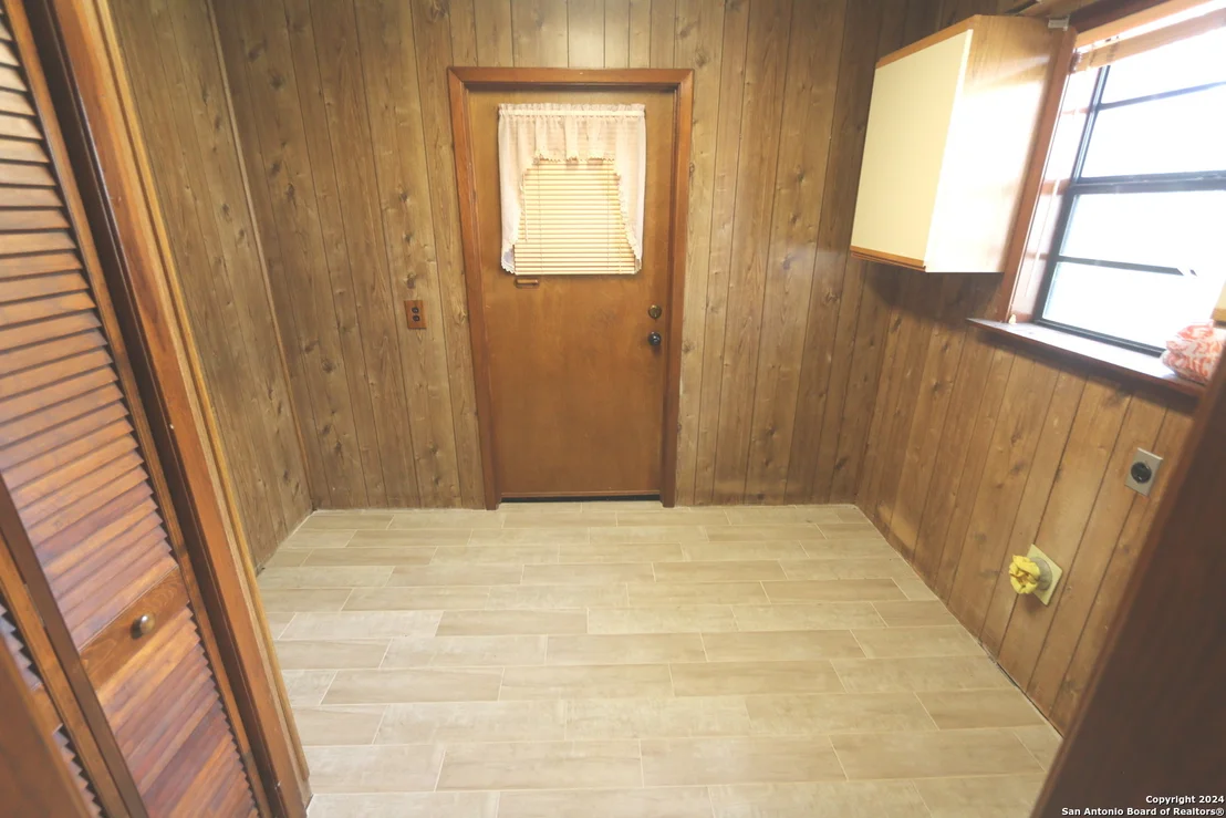 Photo of 751 FULLER LN