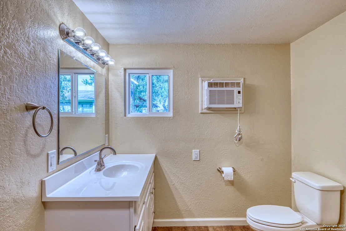 Photo of 1307 Avenue B