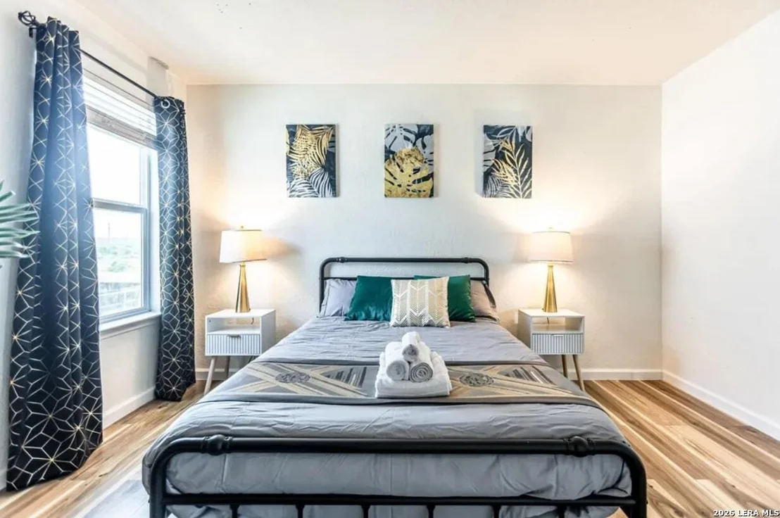 Photo of 3240 Mission Riv