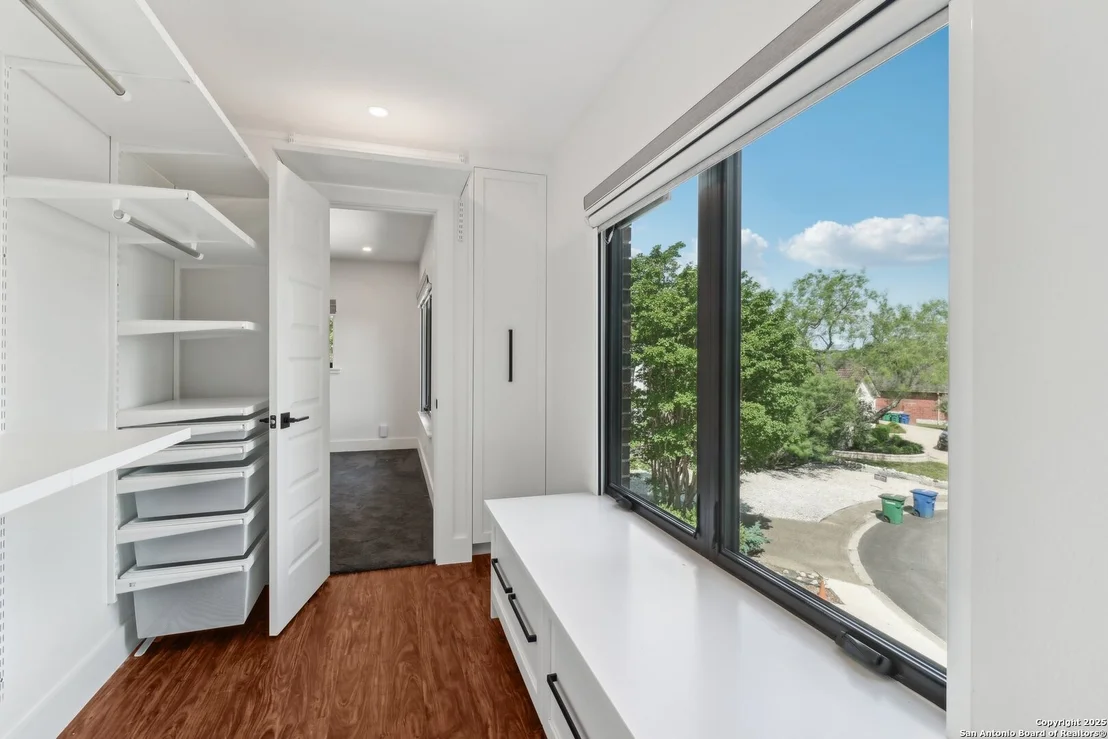 Photo of 3902 Creek Pt