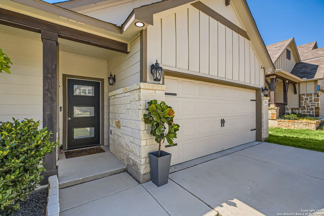 Photo of 7610 PONDEROSA PNE