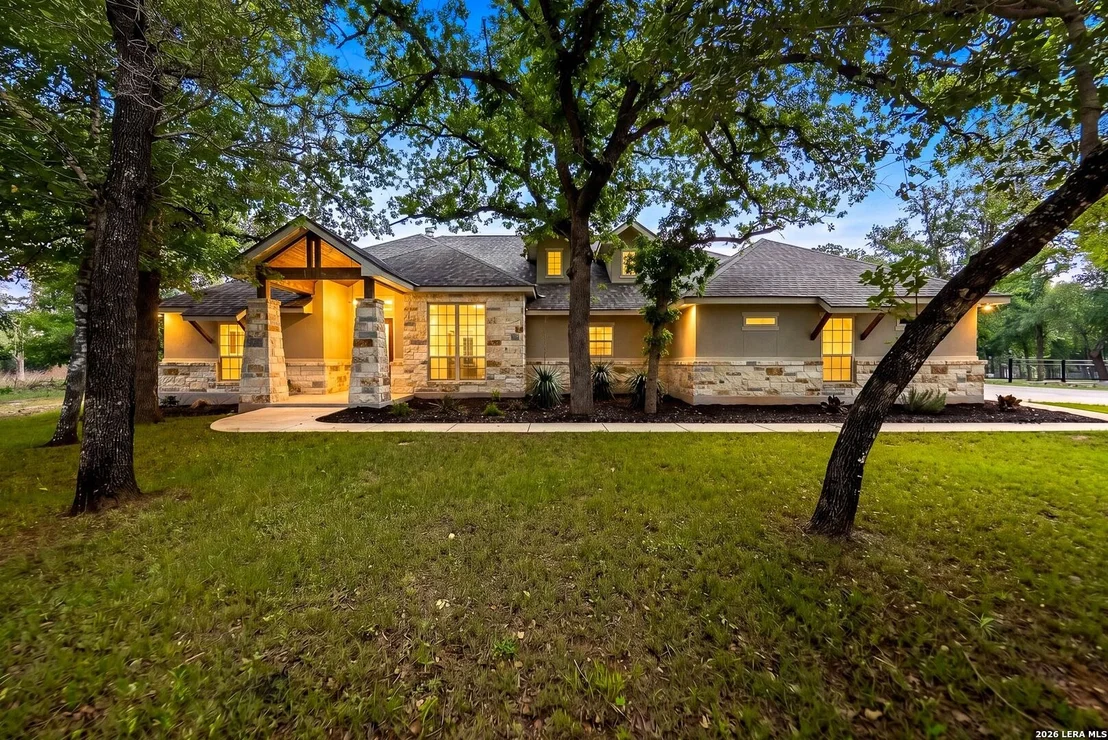 Photo of 156 Crescent Ridge