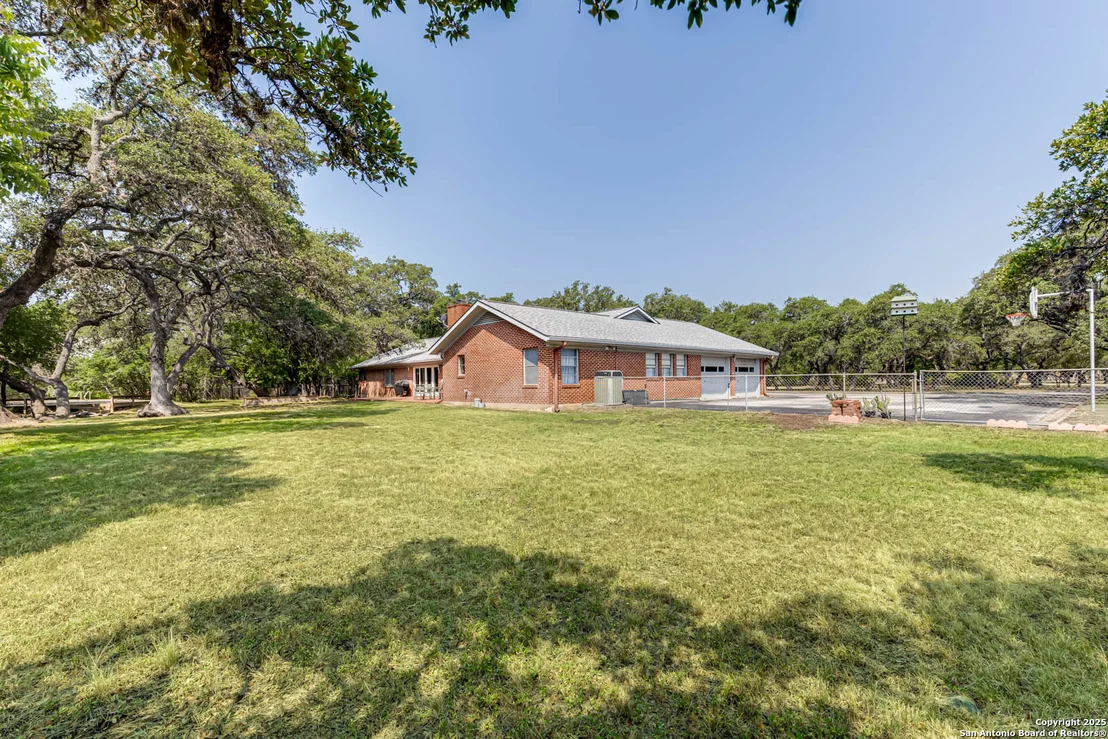 Photo of 110 Cliffside Dr
