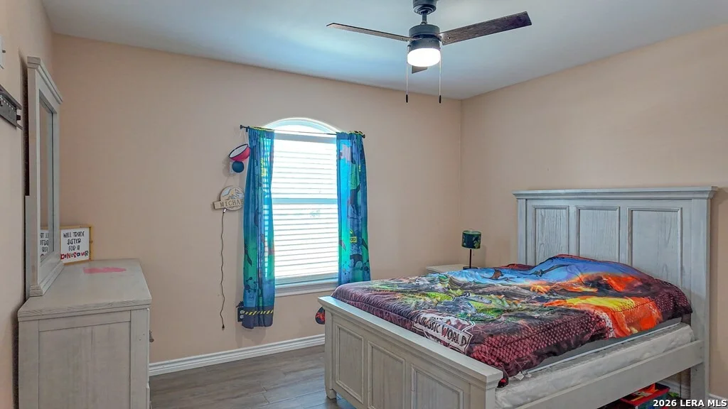 Photo of 120 Spring View Dr