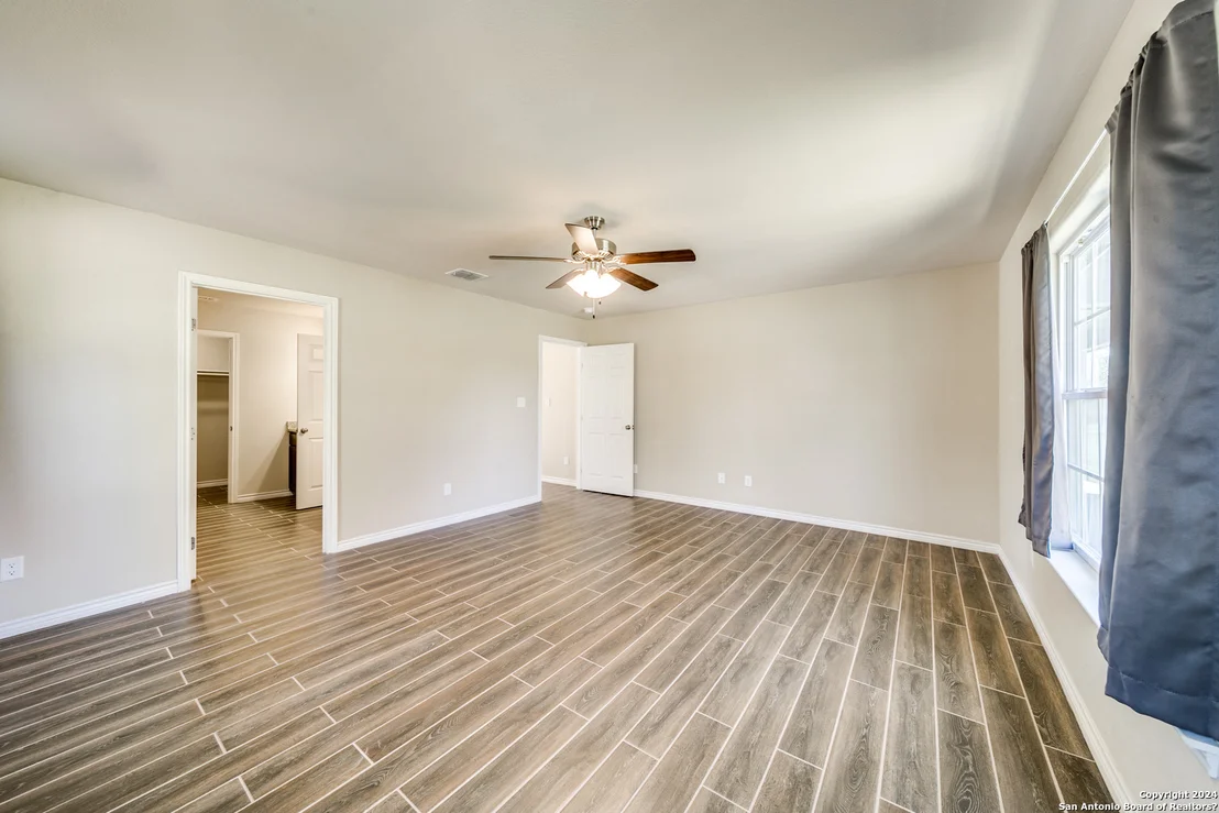 Photo of 530 GARDEN DR