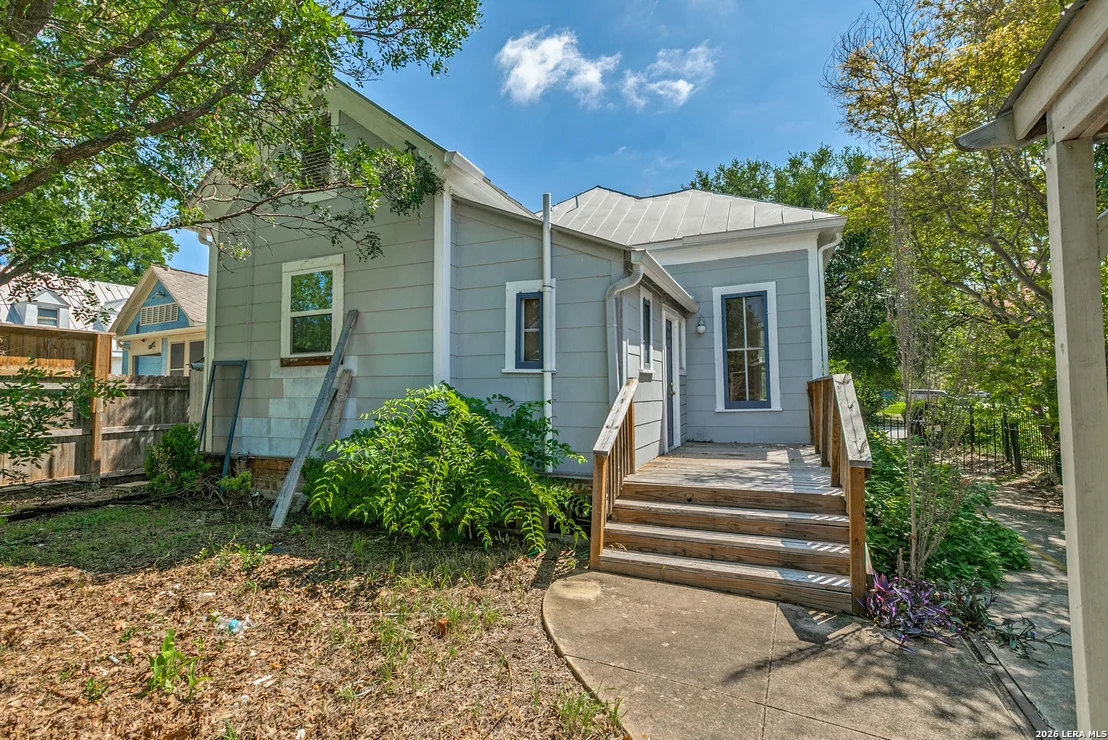 Photo of 325 CEDAR ST