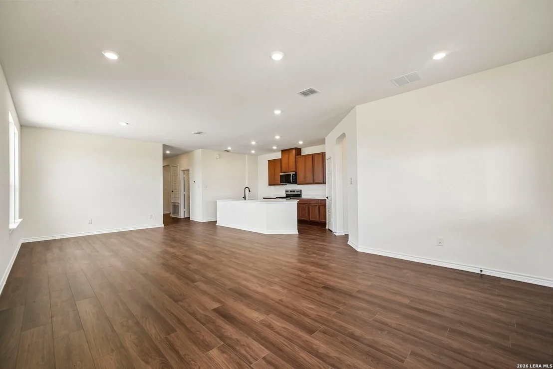 Photo of 7724 MOUNTAINEER WAY