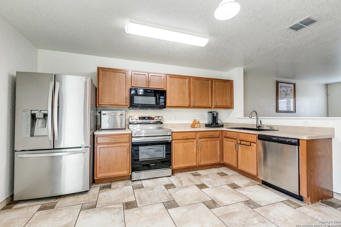Photo of 902 Absolon Farm
