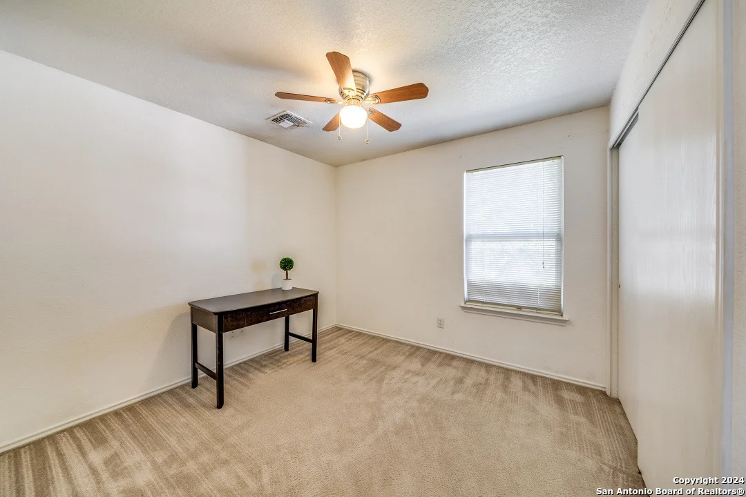 Photo of 4927 Ancient Elm