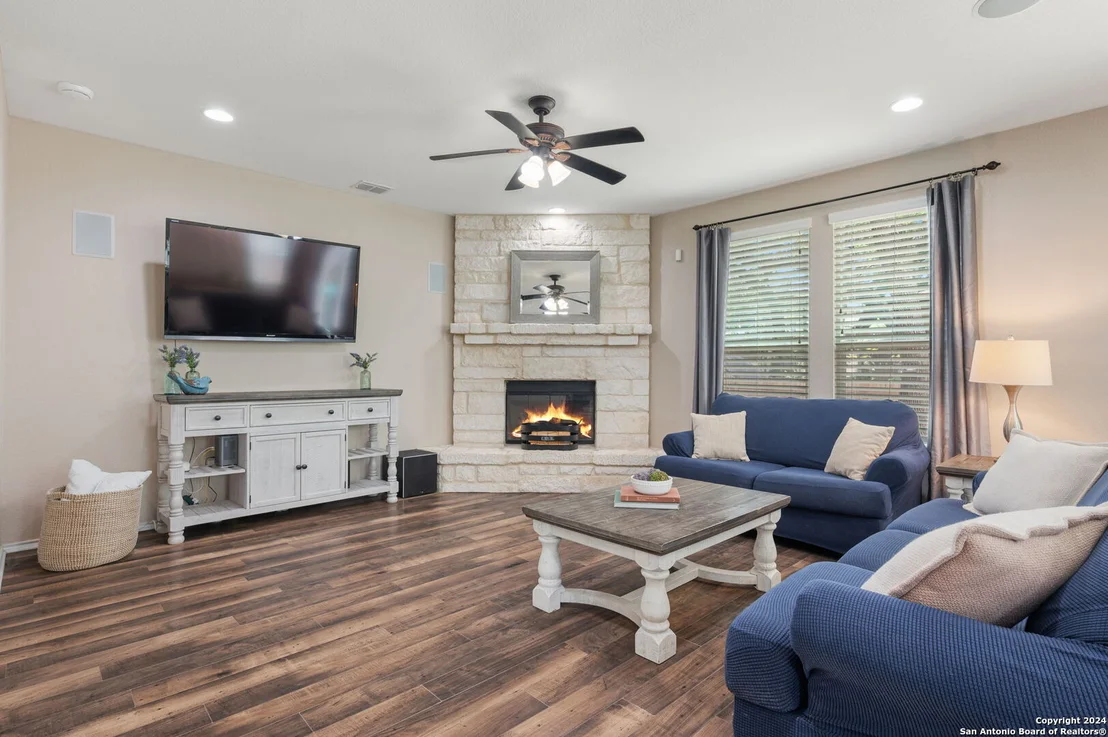 Photo of 165 Rolling Creek